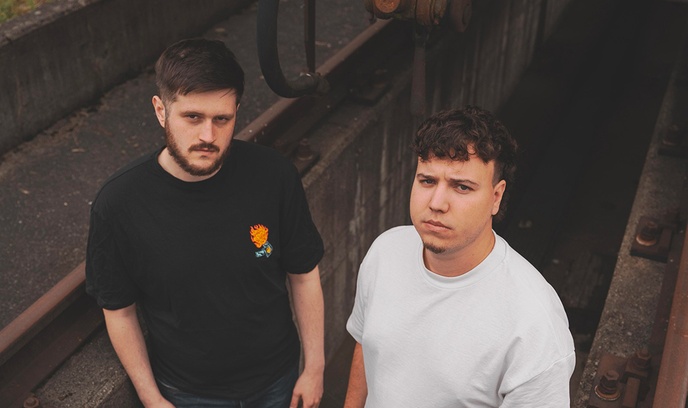 LWØ B2B FRNZ (JU)
