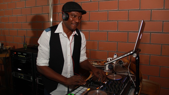 DJ KAD PEREIRA