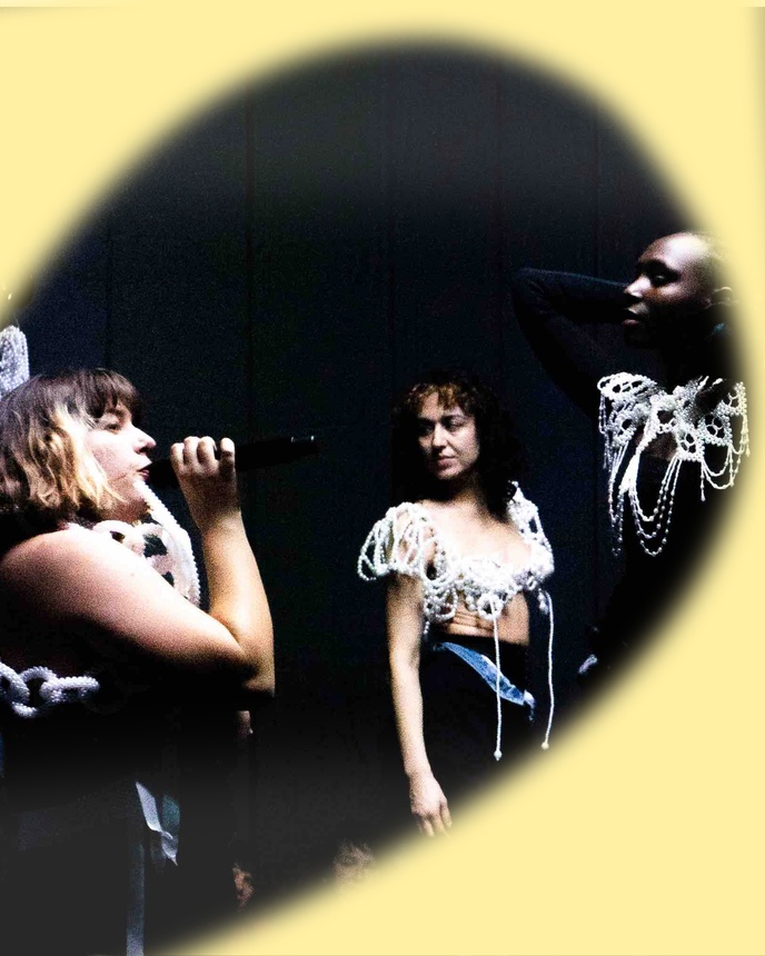 Poetik P - Pluriverse of pussibilities