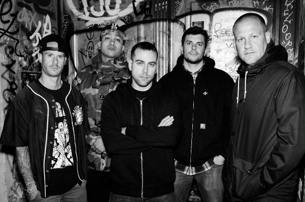 Terror (US) Vale Tudo (CH)