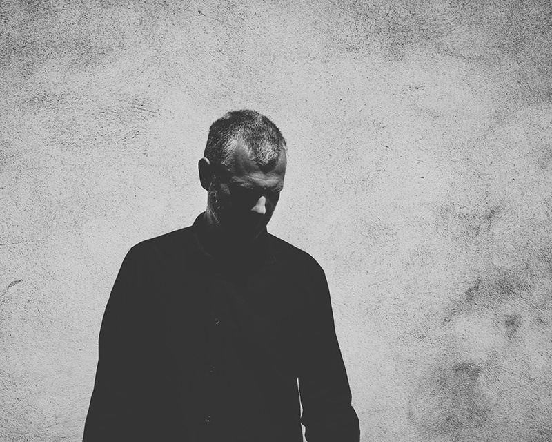 MATT ELLIOTT “Drinking Songs” + LL LÄUSE