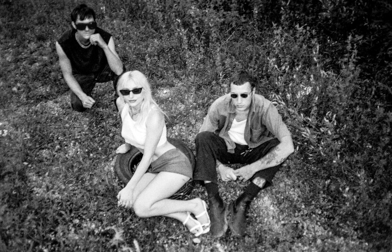 THE SERFS (live) + TRANSITIONLESS (dj set)