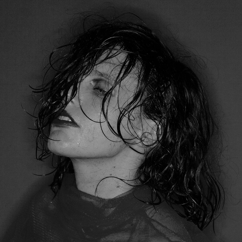 Anna Calvi (UK) + Support TBA