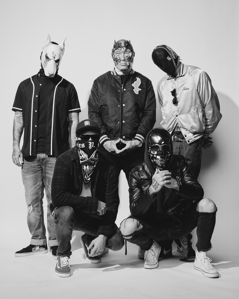 HOLLYWOOD UNDEAD
