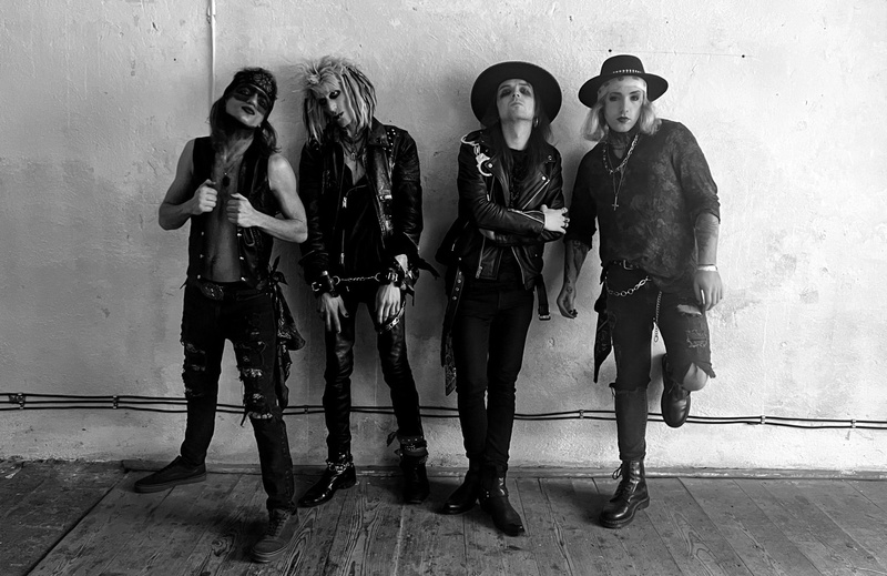 WILDSTREET (USA) SUPPORT: CRIMSON CROWN (CH) | NASTY RATZ (CZE)