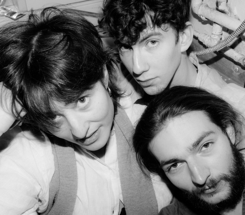 personne + Sara El Hachimi & Iannis OV