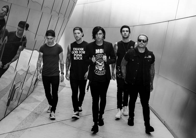 SLEEPING WITH SIRENS + CHAPEL (US) + CHASE ATLANTIC (AU)