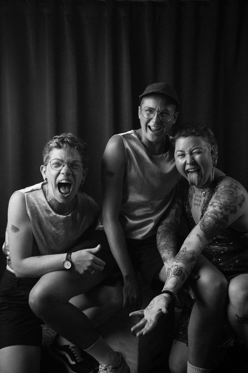 Live: Alli Vibes (Plattentaufe «D Message isch acho»)