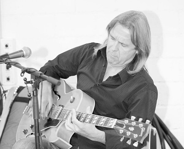 Sommerloch: Andy Egert Blues Duo (CH/USA)