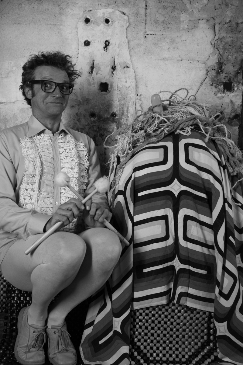 Dr. Lüdi-Show: Dr. Lüdi singt zur Maschine