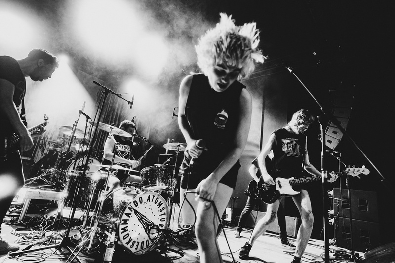 TODESKOMMANDO ATOMSTURM / Support: Kaput Krauts