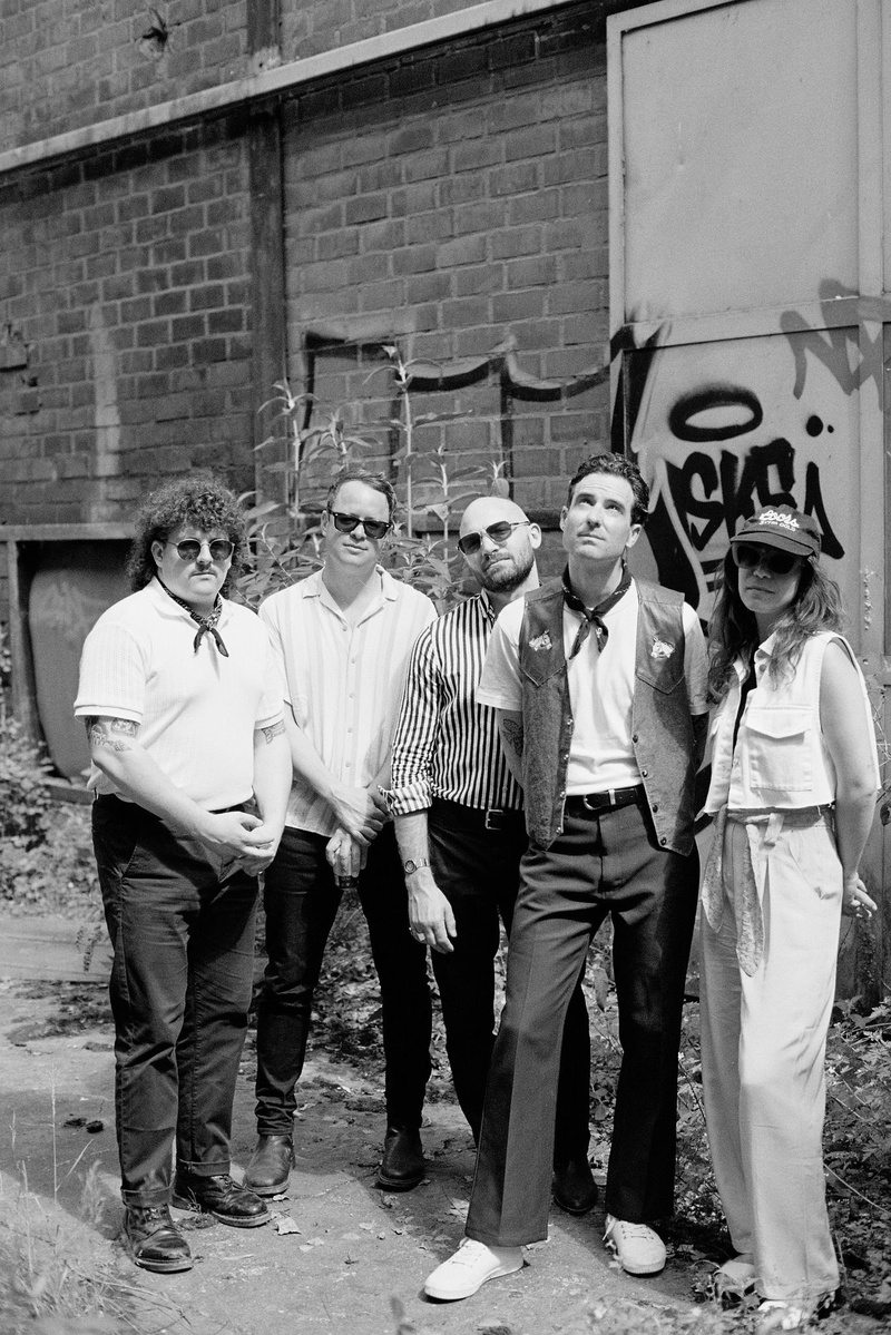 Olympic Antigua (VS) + Sunday,June (CH)