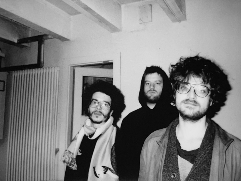 Beurre / Support: Crooked Eyes I Gaskessel Bern