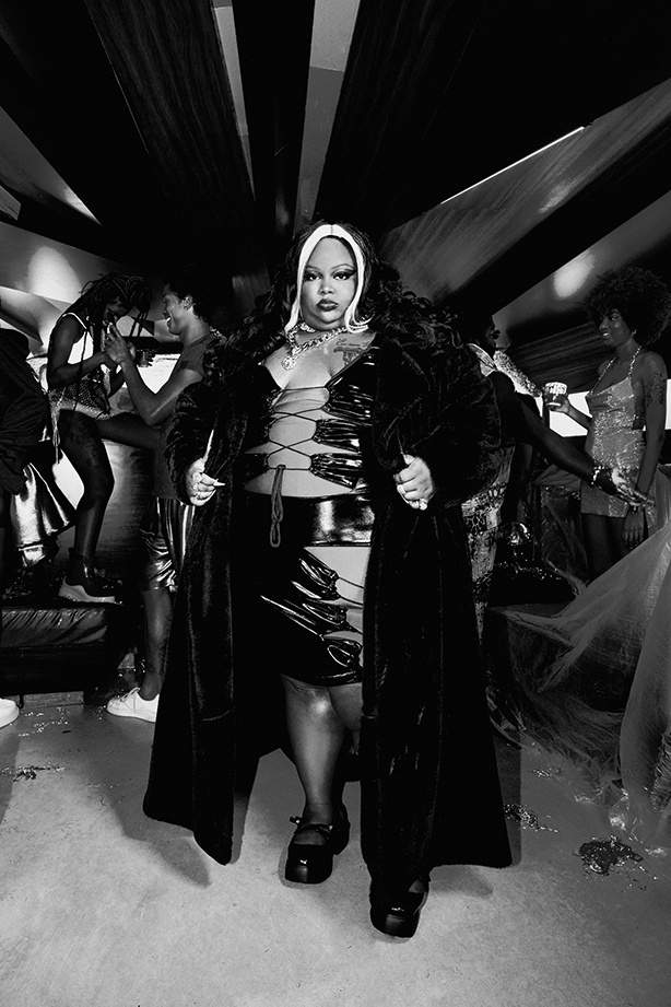 Bailesystem X Dachstock present: MC Carol