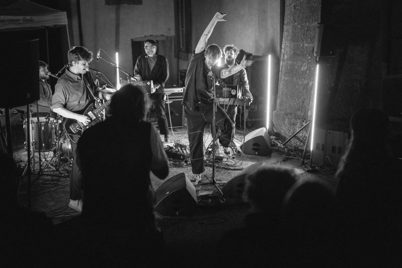 Etienne Machine ROCK ALTERNATIF