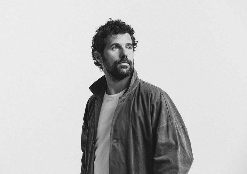 NICK MULVEY (UK)