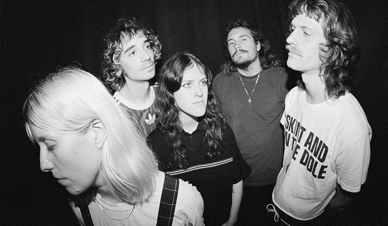 Tramhaus (NL) & Support: Batbait (CH)