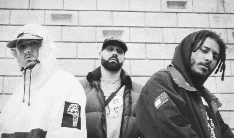 LA BASE & TRU COMERS (CH)