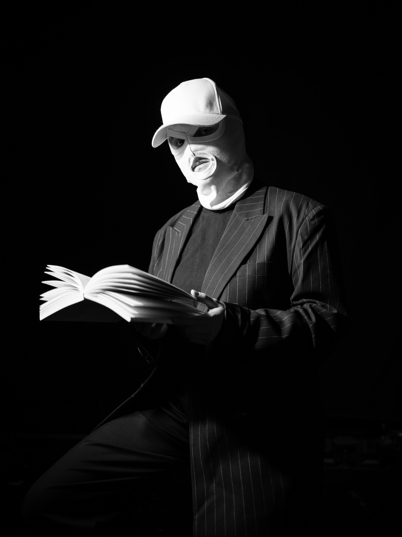 buchklub mit Jessica Jurassica, moderiert von Miriam Suter