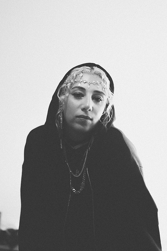 Zoff Zorre: Leila Moon, Sorah & Spoke, Hausvrau, Viktor Von Karma