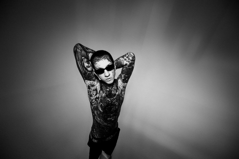 GVLLOW (USA - Punk Rock/Post Punk, Sumerian Rec, House Of the Dead)