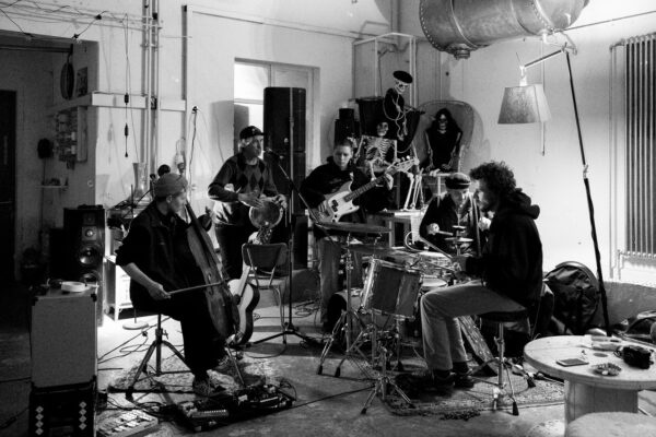 Los Billtones // Idris et la Meute // Crimson Crown – am OXIL Saisonschluss