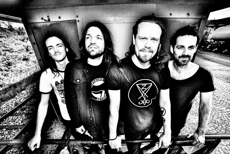 Echolot // Simia Sapiens