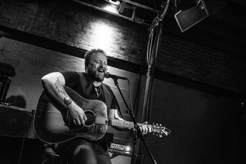 Sommerloch: John Francis O'Mara & Band