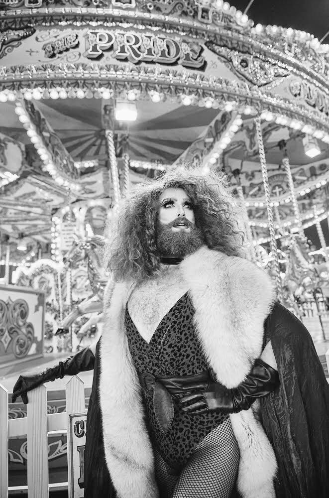 GINGZILLA [AUS/GB] «A CHRISTMAS DRAG EXTRAVAGANZA»