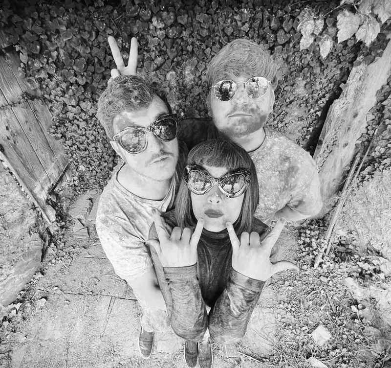 VERNISSAGE FIRE CULT (CH) + THE COME'N'GO (CH)