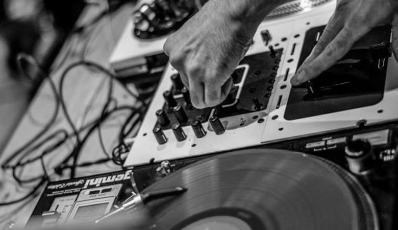 URBAN GROOVE