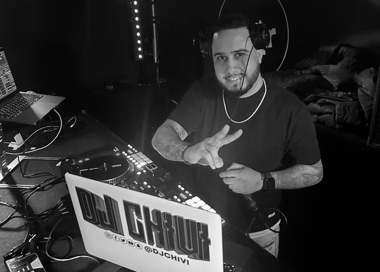 DJ CHIVI