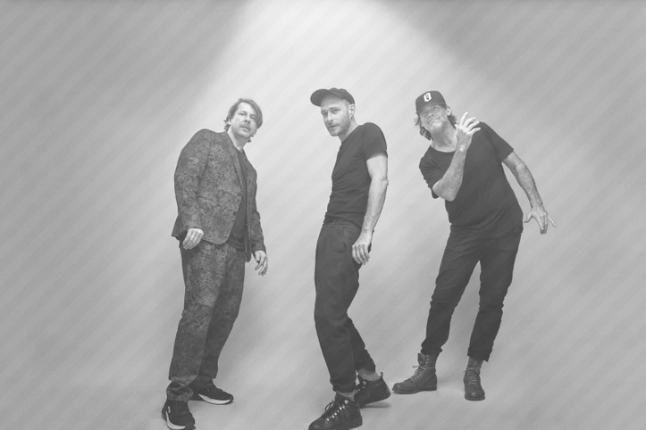 ANDREAS SCHAERER, KALLE KALIMA, TIM LEVEBVRE - EVOLUTION