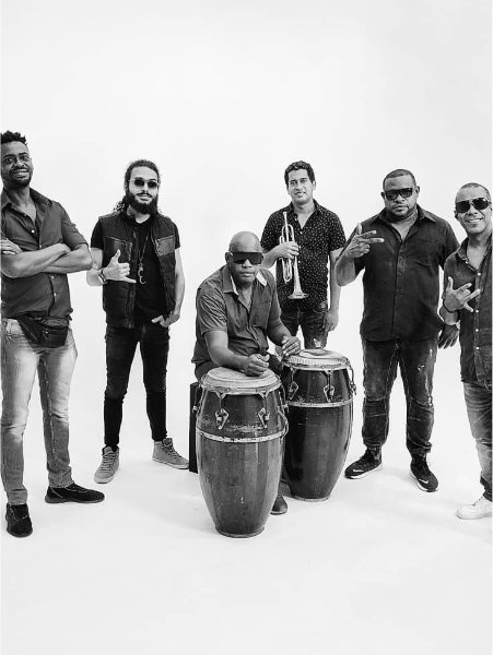 Los Hermanos del Alma + Rev & Darian